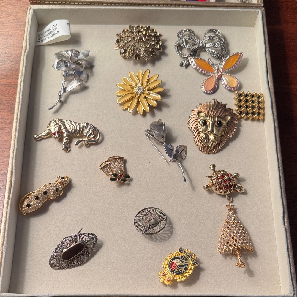 Vintage Assorted Brooch Collection